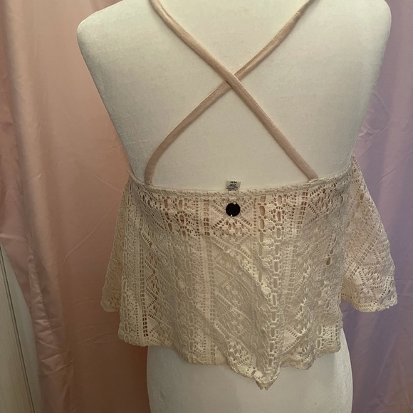 Billabong lace cropped tank size medium - Picture 2 of 9